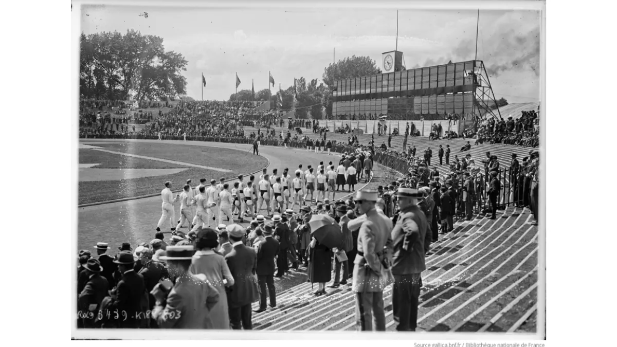 Athletes marching in the Olympic Ceremony in Paris in 1924